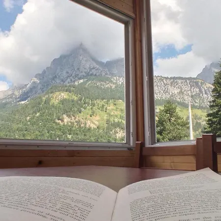 Bujtina Albjoni Гостевой дом Валбона