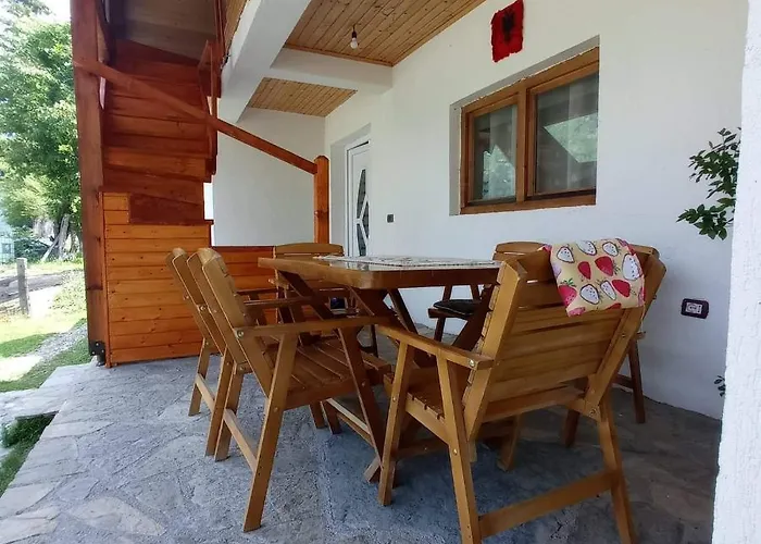 Bujtina Albjoni 3*
