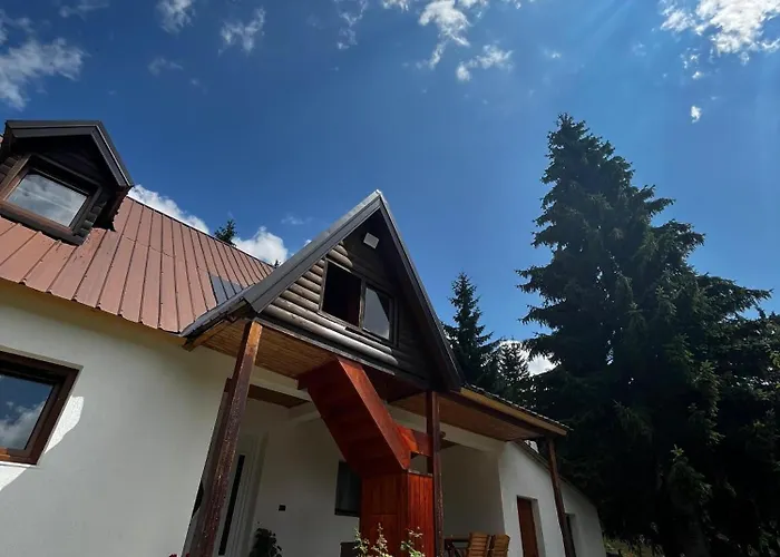 Bujtina Albjoni 3* 瓦勒博内